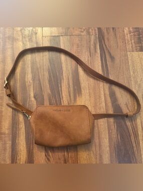 Portland Leather Small Belt Bag